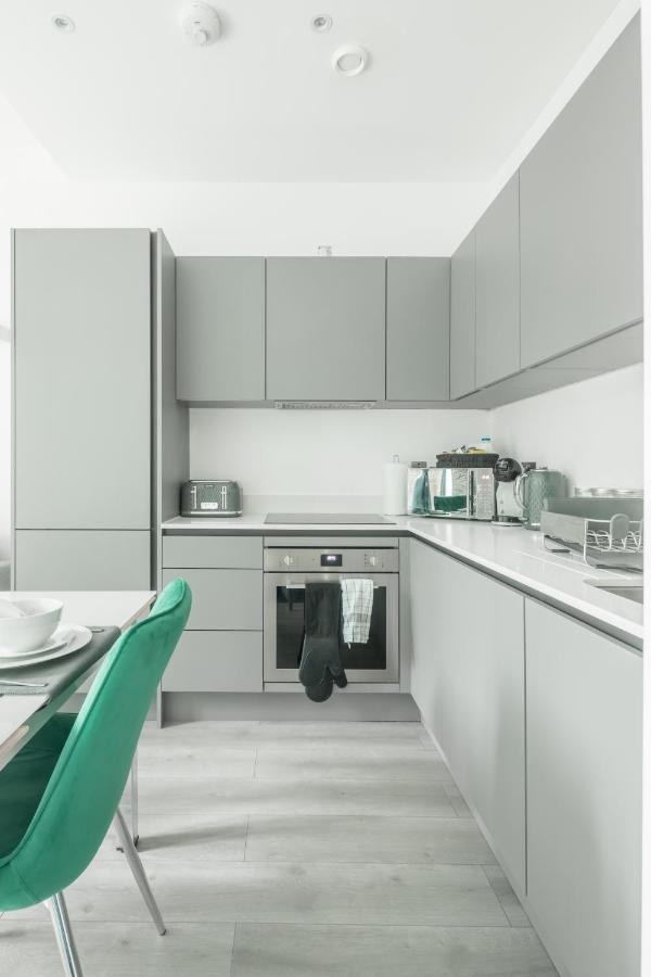 Elegant Apartment ميلتون كينيز المظهر الخارجي الصورة